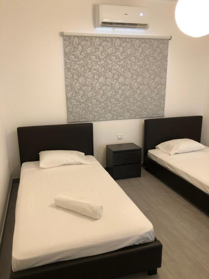 Katalimata Court Apartment ไอยานาปา ภายนอก รูปภาพ