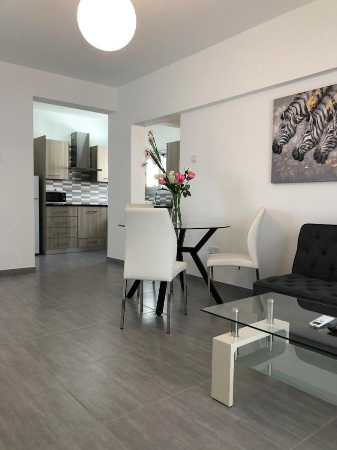 Katalimata Court Apartment ไอยานาปา ภายนอก รูปภาพ