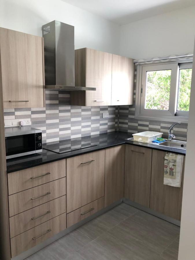 Katalimata Court Apartment ไอยานาปา ภายนอก รูปภาพ