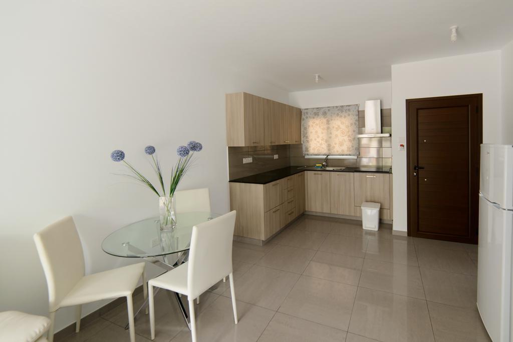 Katalimata Court Apartment ไอยานาปา ภายนอก รูปภาพ