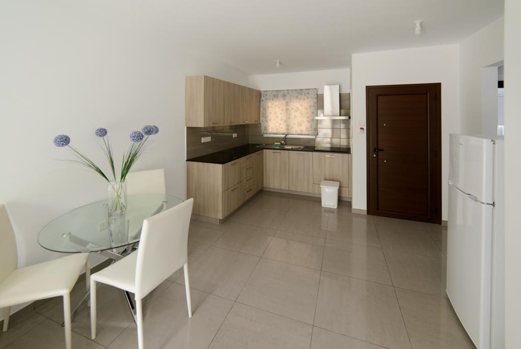 Katalimata Court Apartment ไอยานาปา ภายนอก รูปภาพ