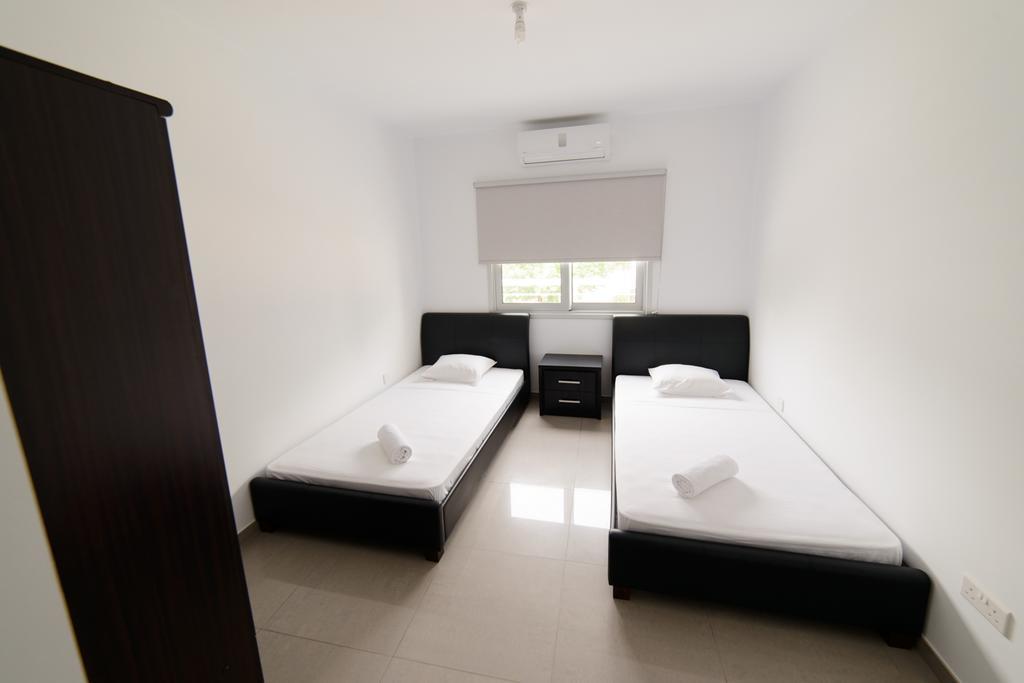 Katalimata Court Apartment ไอยานาปา ภายนอก รูปภาพ